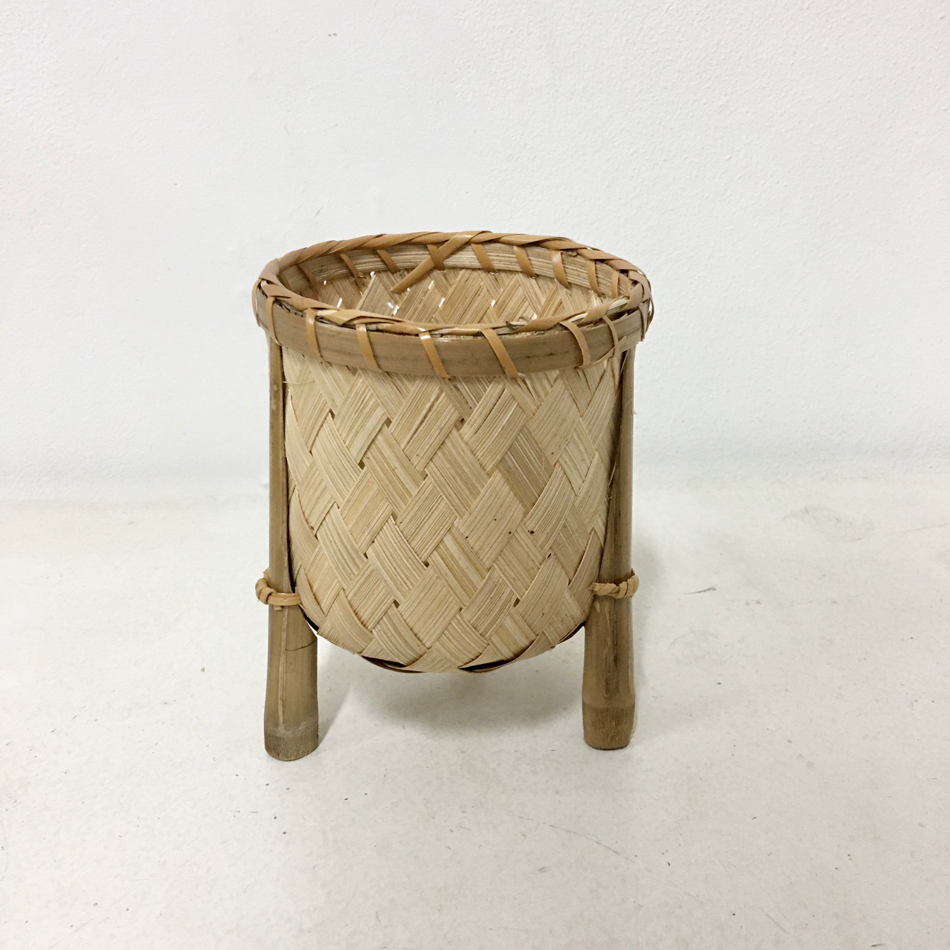 Veronica Bamboo Planters in various sizes ranging from 4” to 12” in diameter, perfect for adding natural beauty to your balcony or indoor garden.