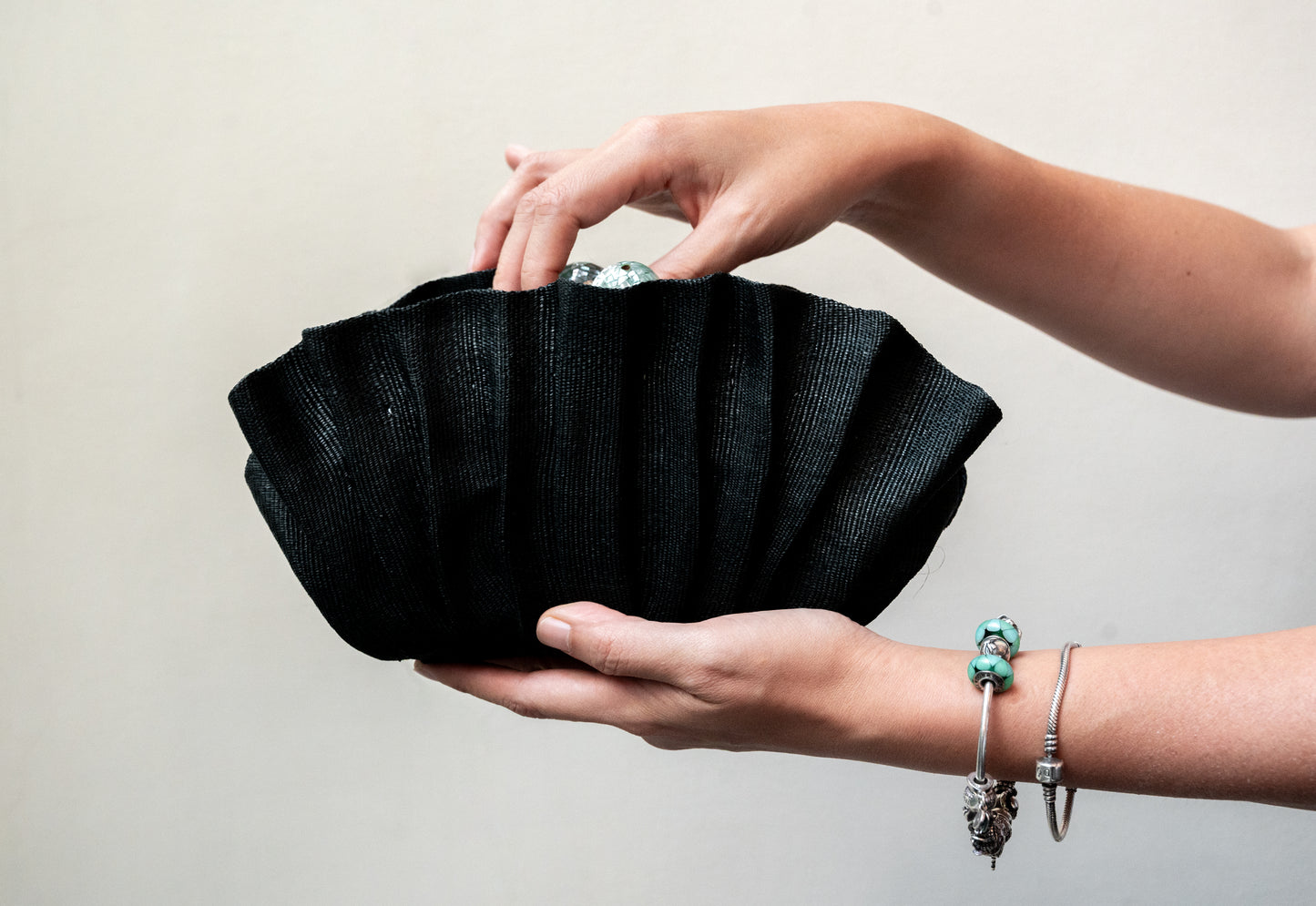 Josephine Clamshell Clutch Black