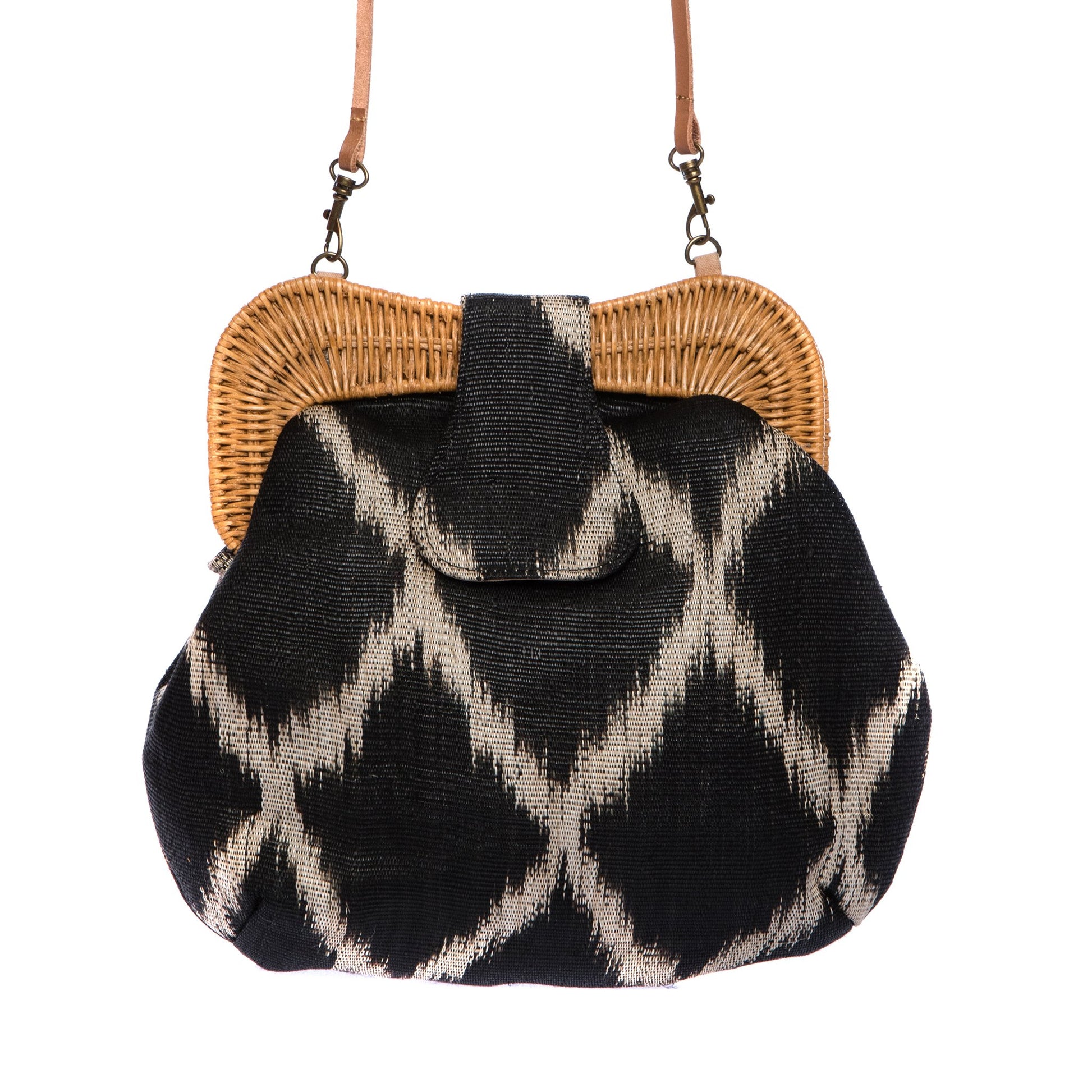 Diamond Dusk Libby handwoven purse with a rattan frame, diamond pattern, and leather strap. A versatile and eco-friendly accessory.