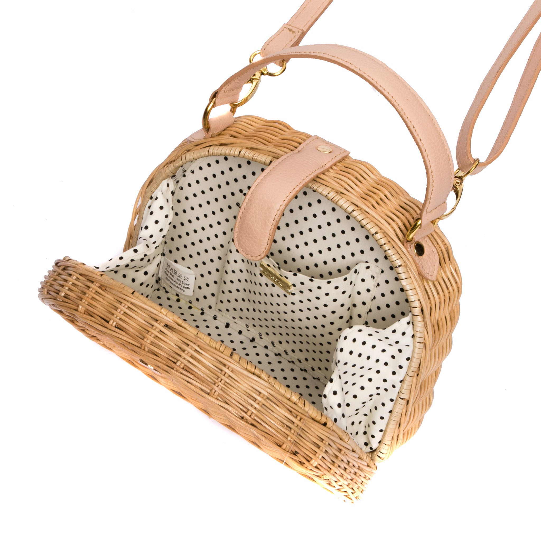 Half Moon Wicker Purse – Handwoven natural wicker bag with soft nude leather strap and magnetic closure, perfect for everyday wear.