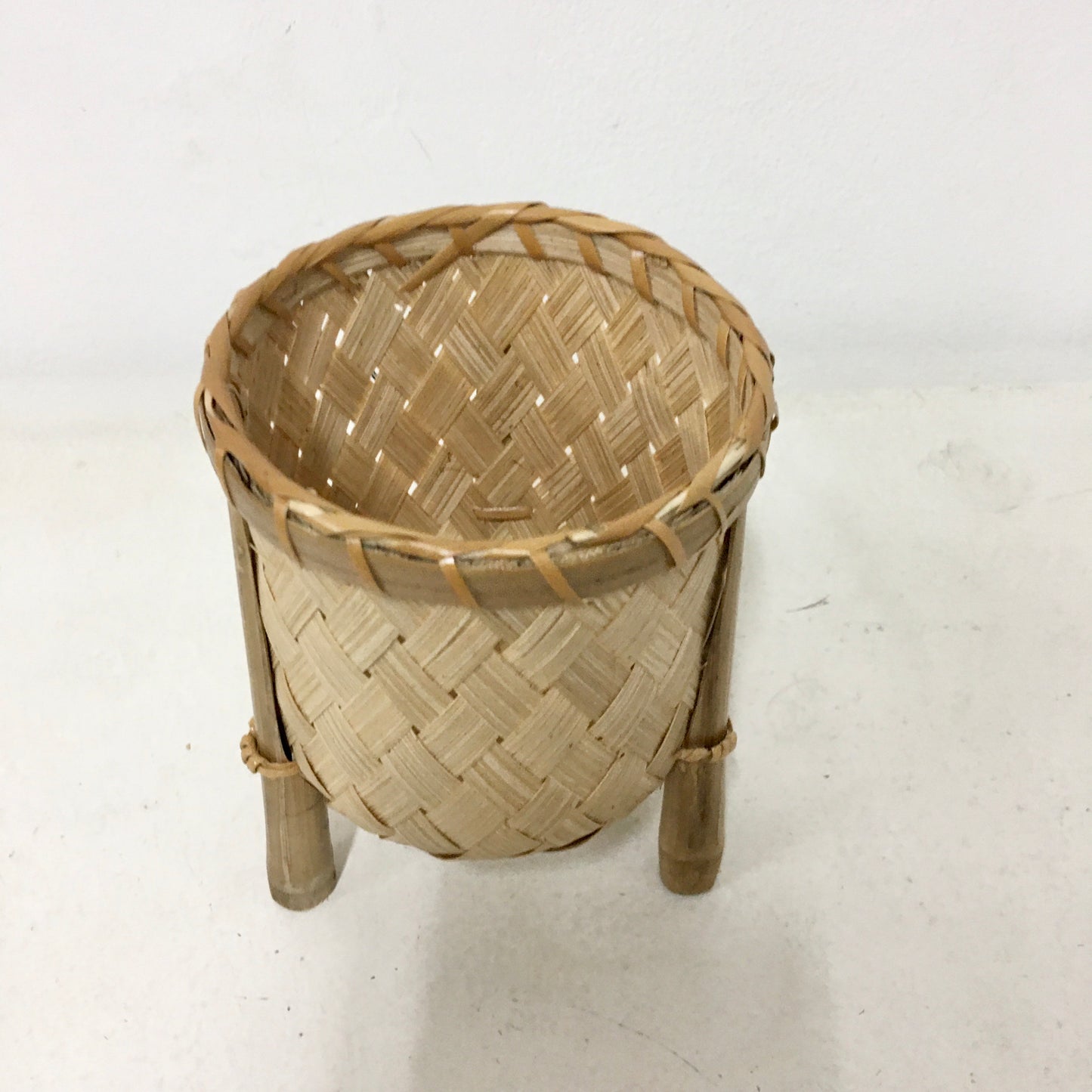 Veronica Bamboo Planters in various sizes ranging from 4” to 12” in diameter, perfect for adding natural beauty to your balcony or indoor garden.